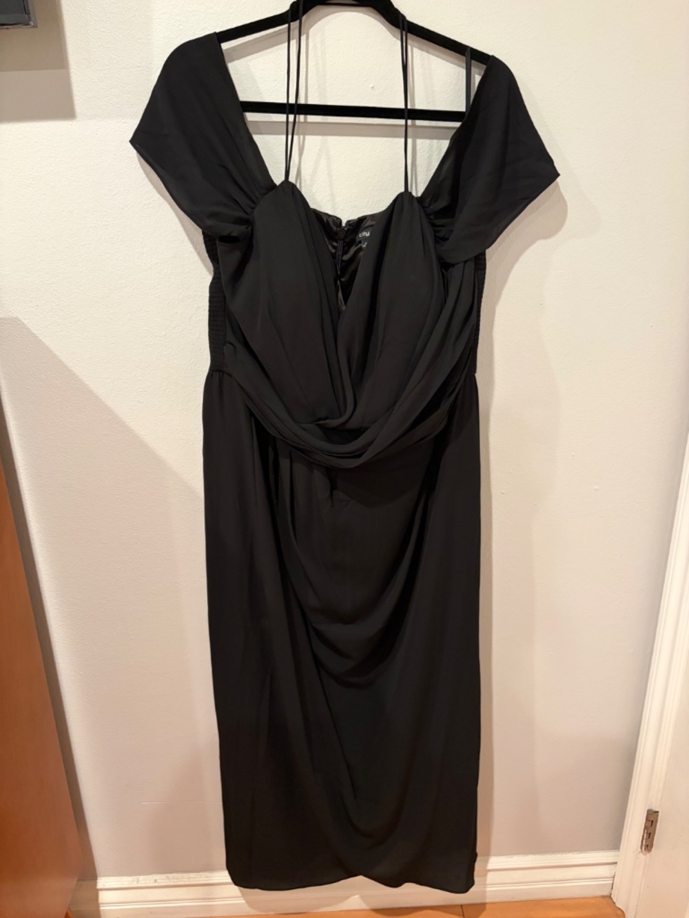 Entwine Cold Shoulder Dress - Picture 2 of 7